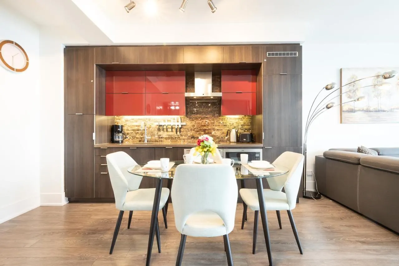 Bright Condo In The Heart Of Toronto Kanada