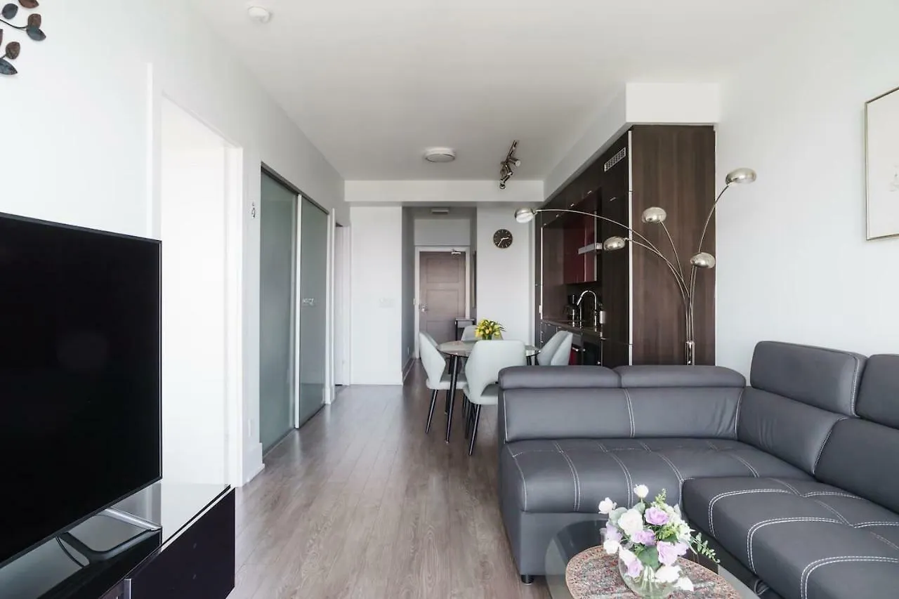 Bright Condo In The Heart Of Toronto