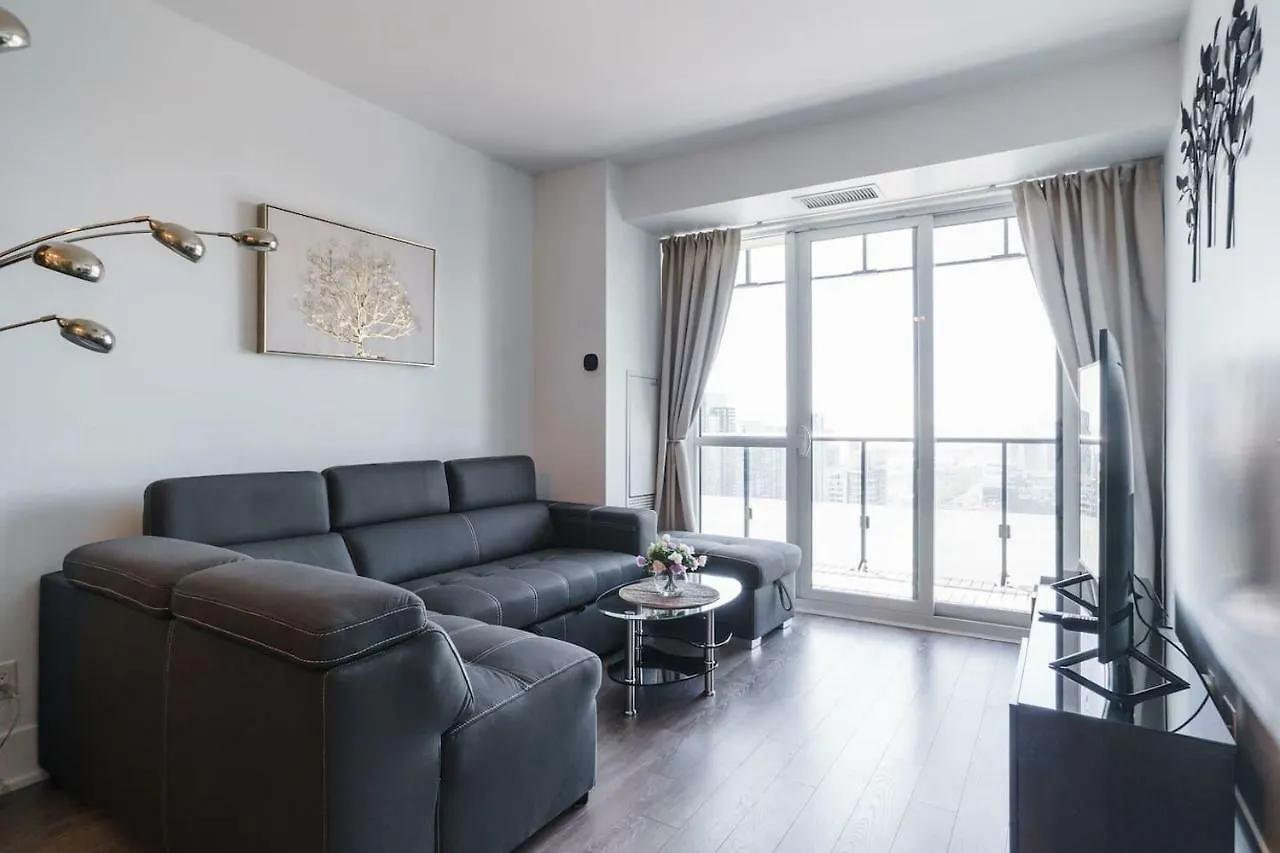 Bright Condo In The Heart Of Toronto