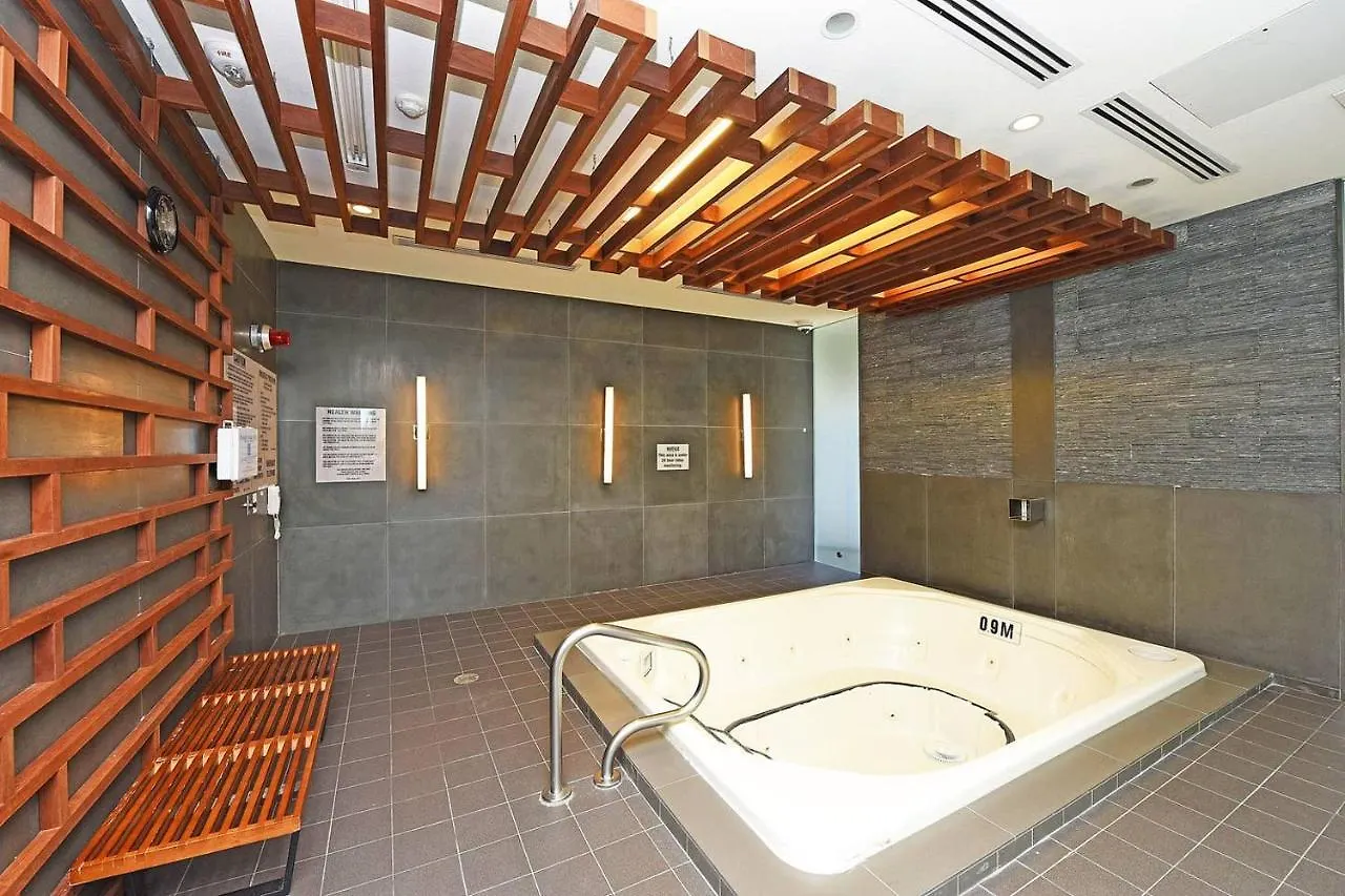 Bright Condo In The Heart Of Toronto Apartmán